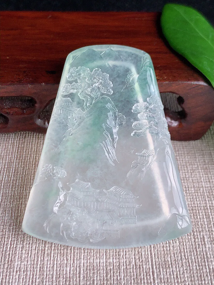 a货翡翠老坑玻璃种晴绿意境山水牌吊坠 尺寸57.2×45.2×6mm 重量30.69g 0701