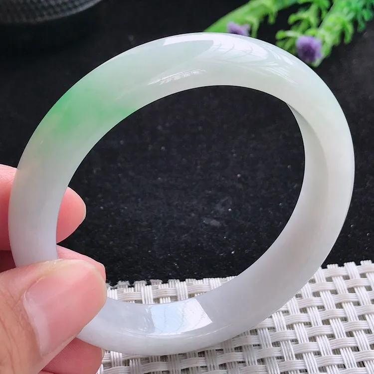 自然光56/12.5/8老坑冰润水灵白底青飘阳绿手镯翡翠玉镯美人镯