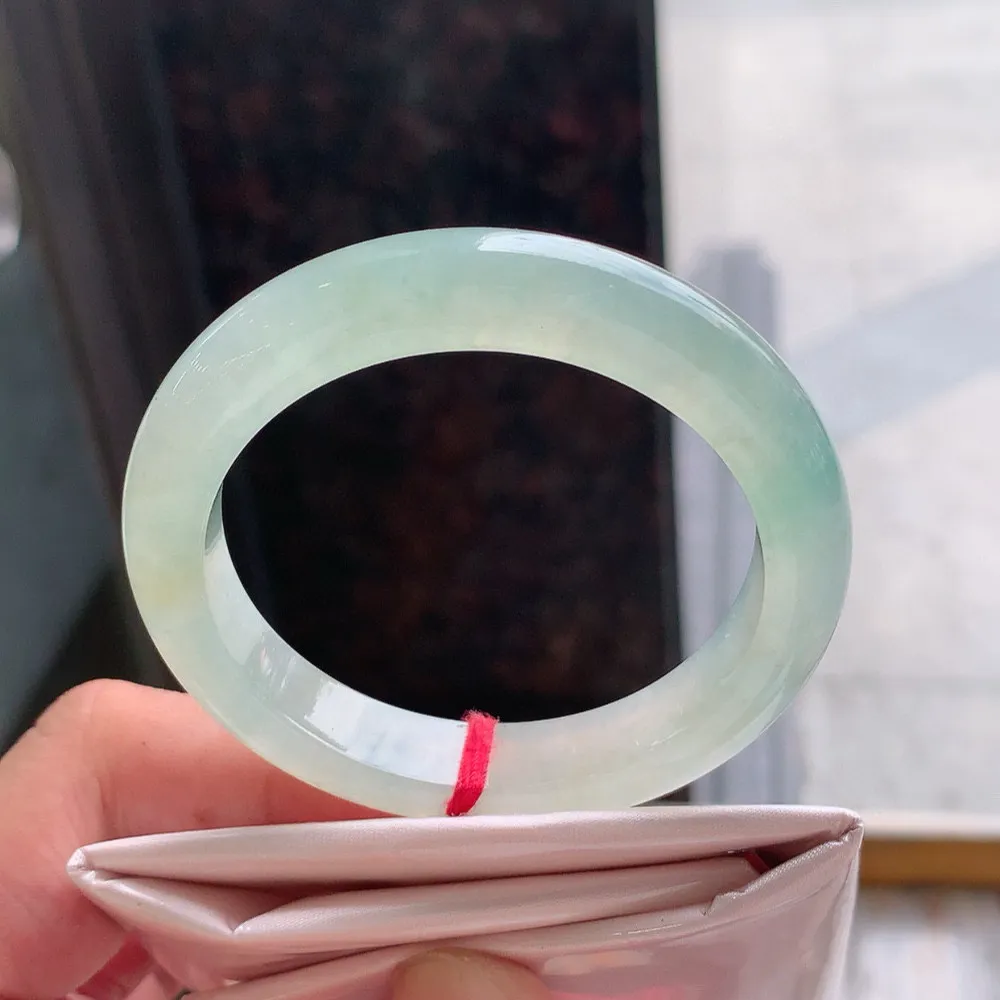 正圈高冰黄加绿 无瑕 尺寸:49.9/10.1/8.3 种色兼备🥰🥰