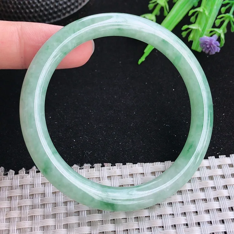自然光54.5/7.5/8.2老坑秀气温润飘花圆条手镯翡翠玉镯收藏美人镯