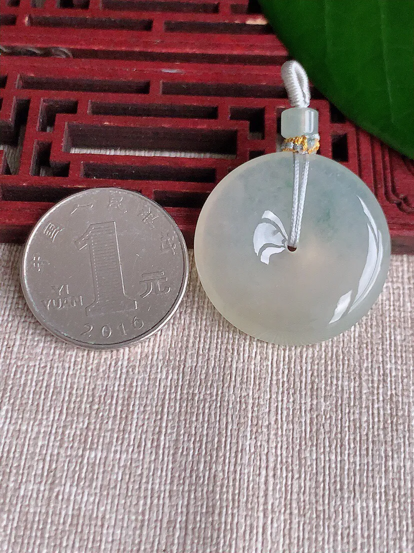 a货翡翠老坑冰种黄翡飘花平安扣吊坠 尺寸29×6mm 重量11.26g 0702