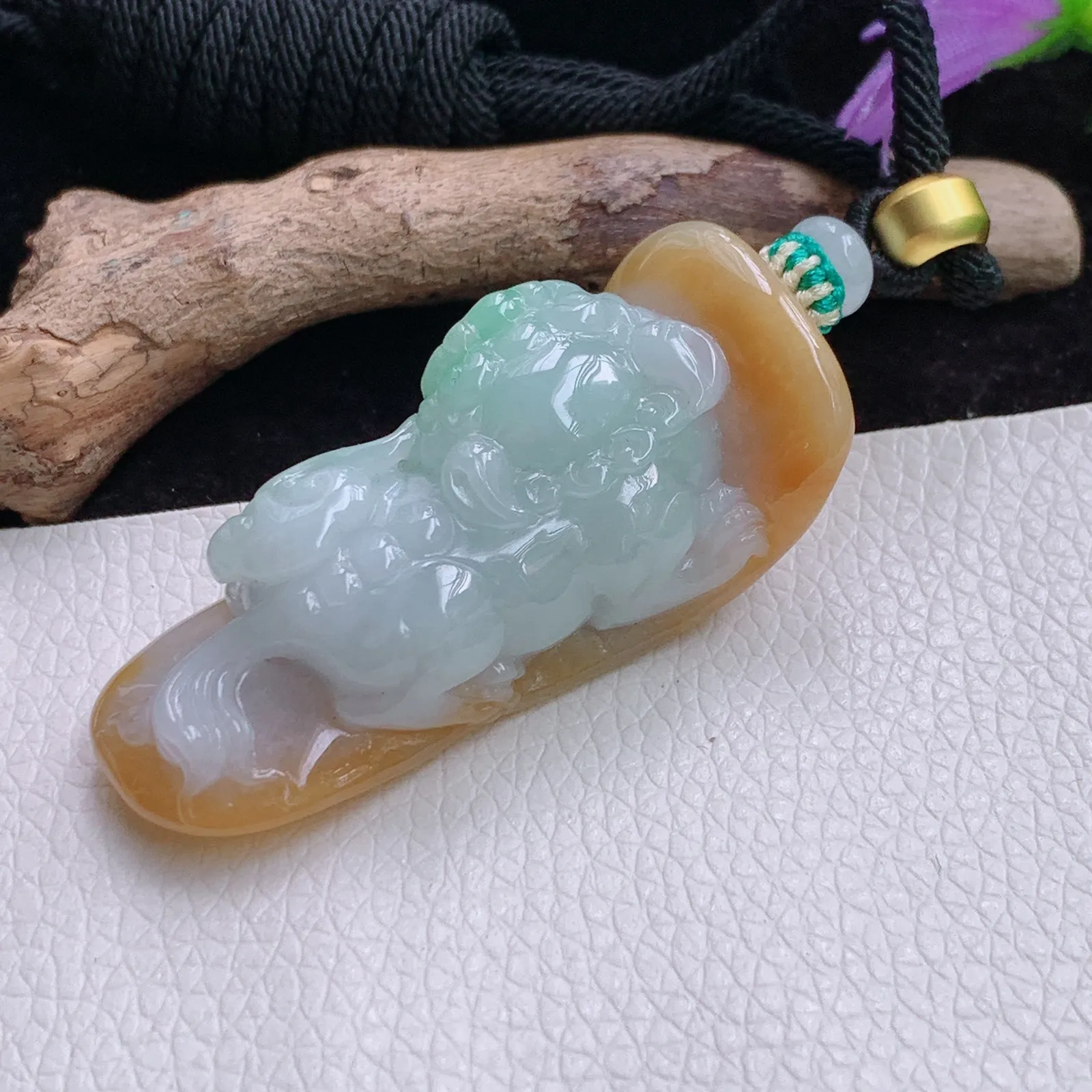 mut实拍49.5*21.5*17.3特色三彩天然翡翠精雕霸王皮休 貔貅玉吊坠