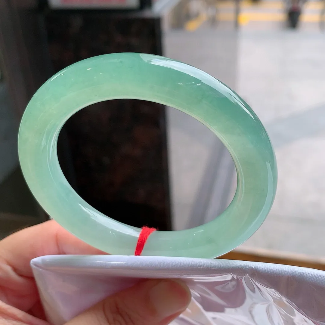 圆条高冰甜绿 无瑕 尺寸:55.4/10.9 种色俱佳