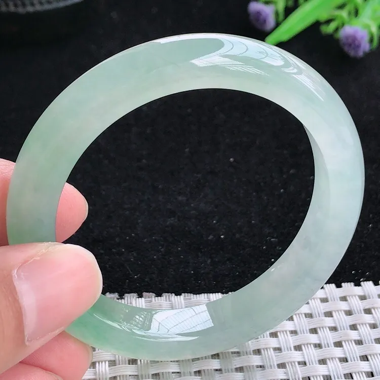 自然光51/10/8.3小圈口老坑冰胶果冻冰晴绿手镯翡翠玉镯收藏美人镯