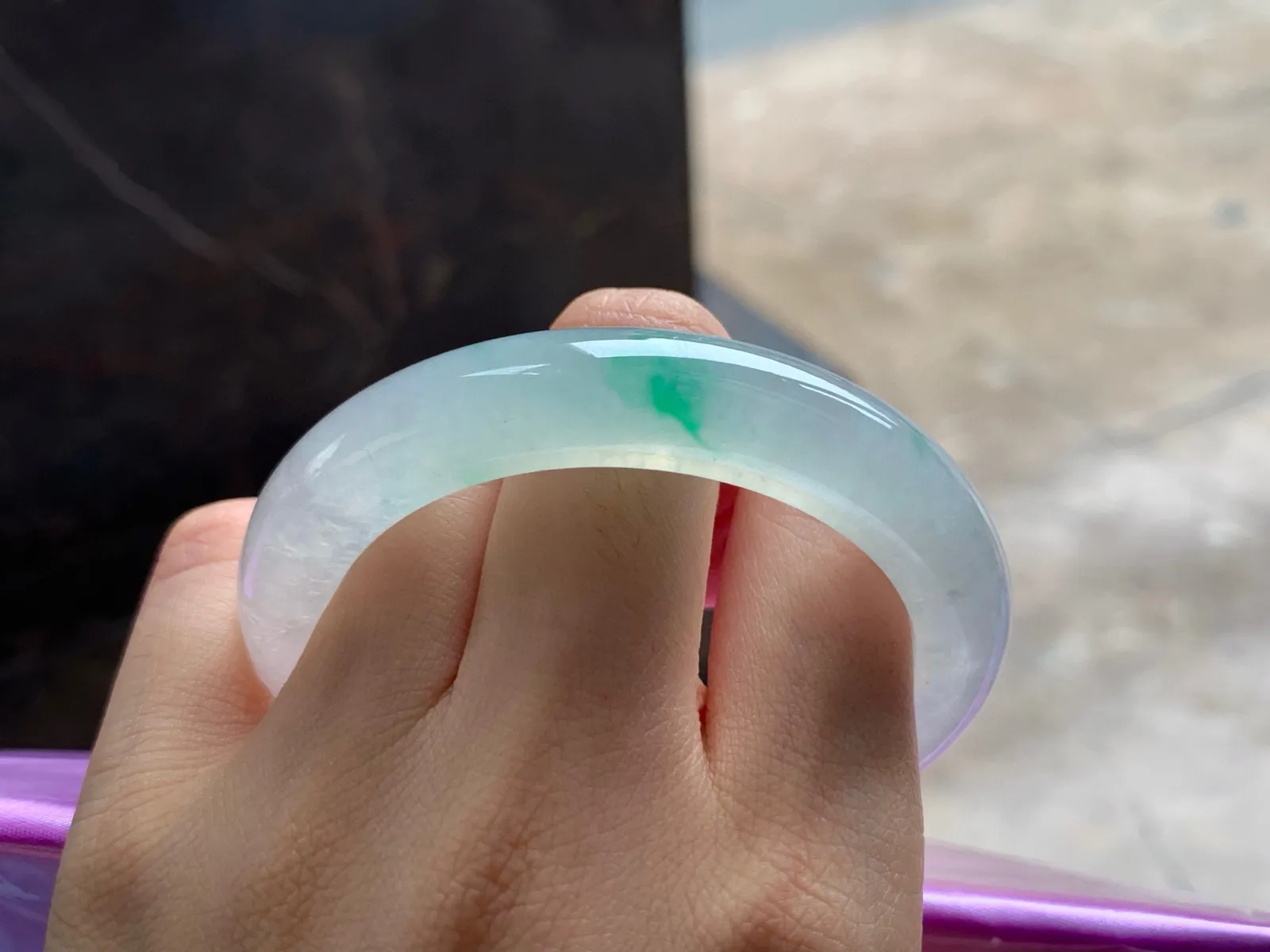 冰种飘色手镯
种老水足 51.2/10.7/9mm