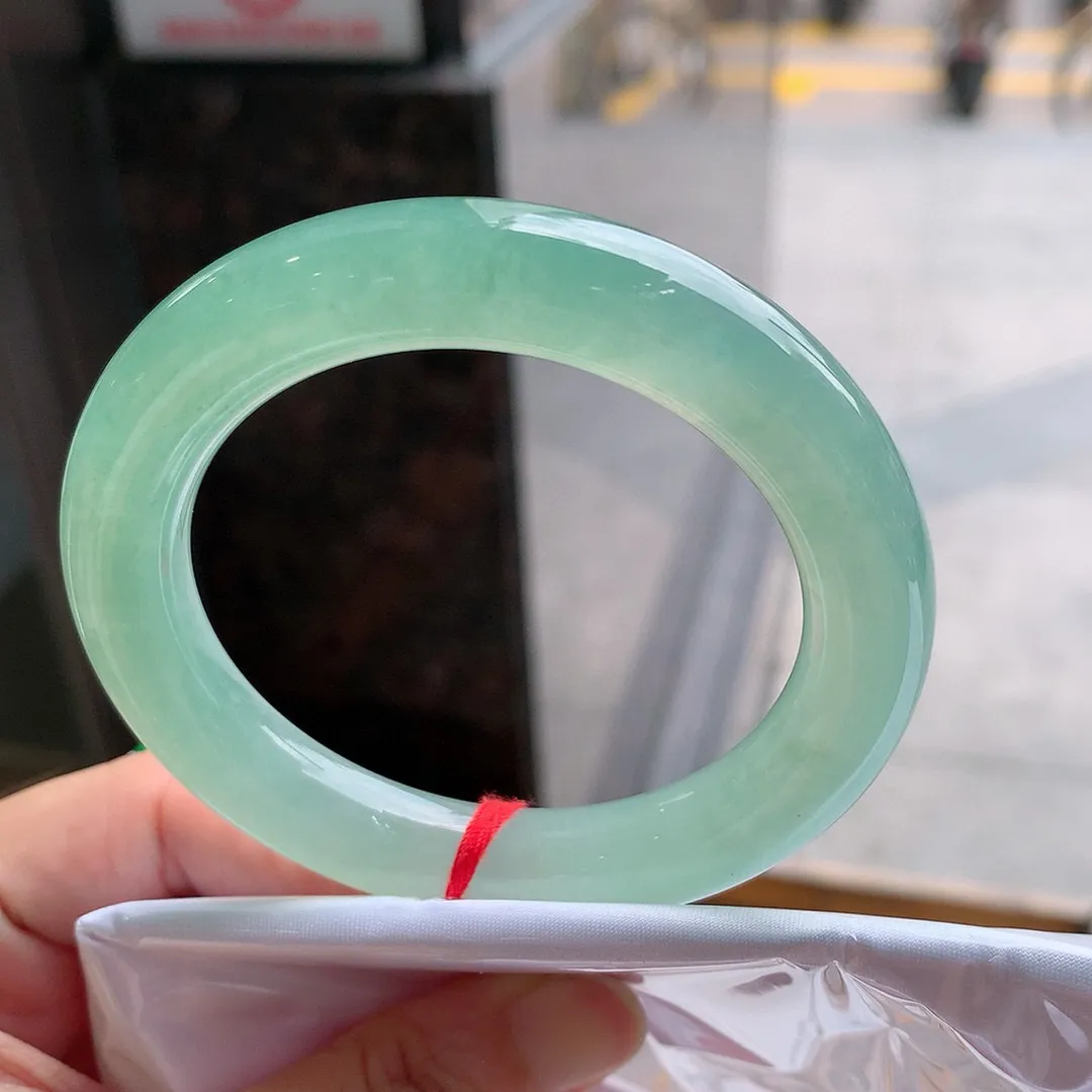 圆条高冰甜绿 无瑕 尺寸:55.4/10.9 种色俱佳