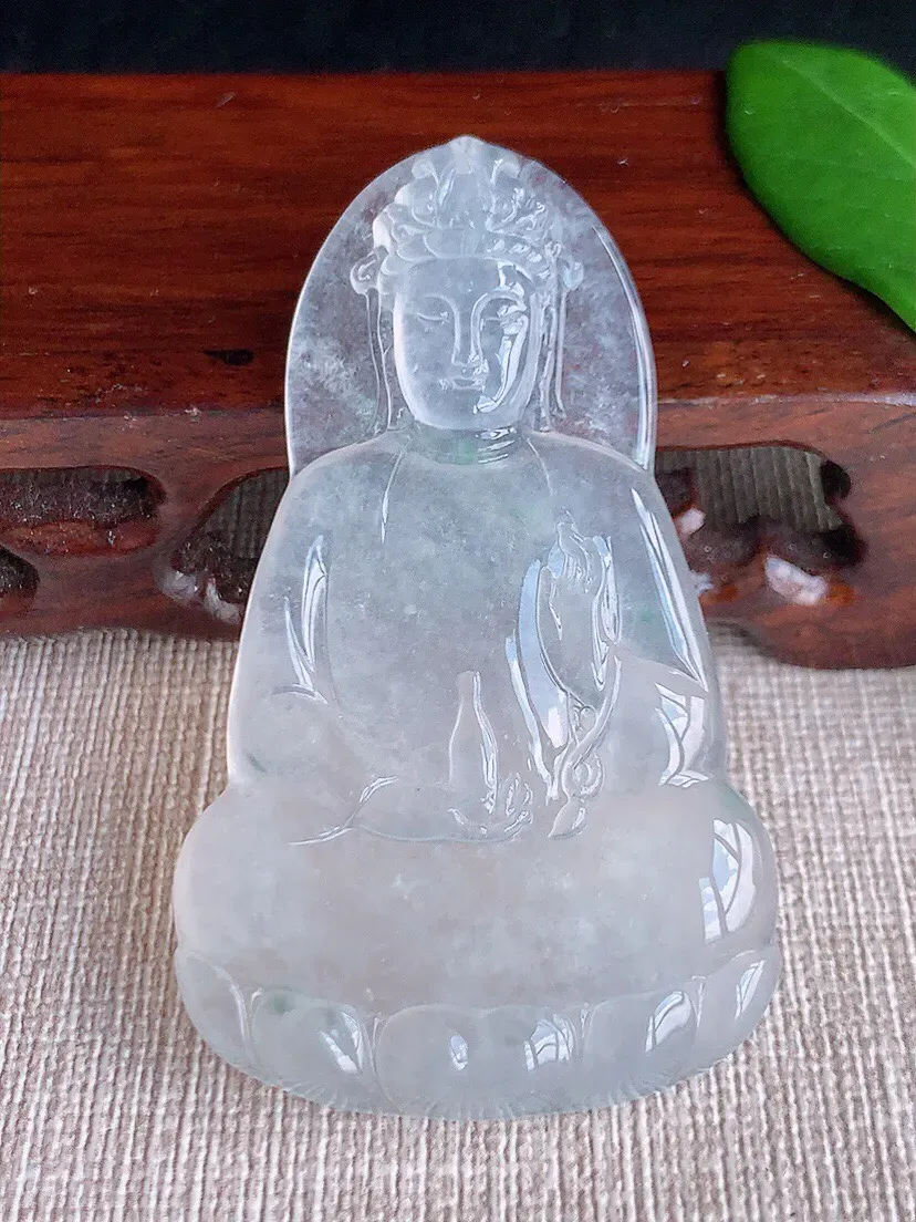 a货翡翠老坑玻璃种冰飘花一刀切素衣观音吊坠 尺寸60×35.5×5.4mm 重量22.32g 070