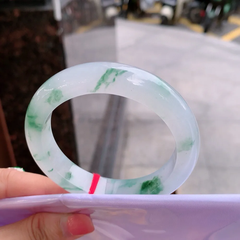 正圈冰玻飘花 无瑕 尺寸:57.2/12.7/9.3 花美 种水好