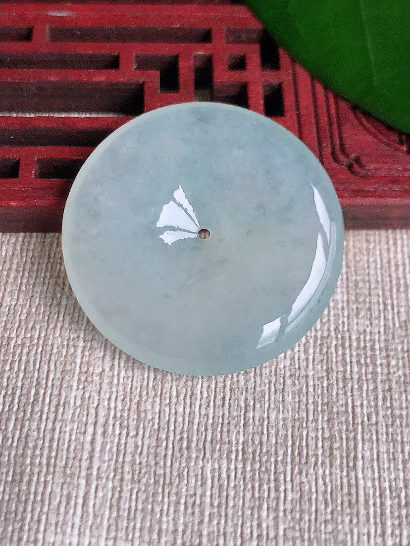 a货翡翠老坑冰种飘花平安扣吊坠 尺寸32×5.4mm 重量12.70g 0702