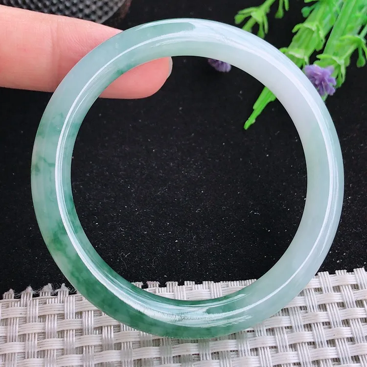 自然光53/8.2/8老坑冰胶水灵上啊细条圆条手镯翡翠玉镯收藏美人镯