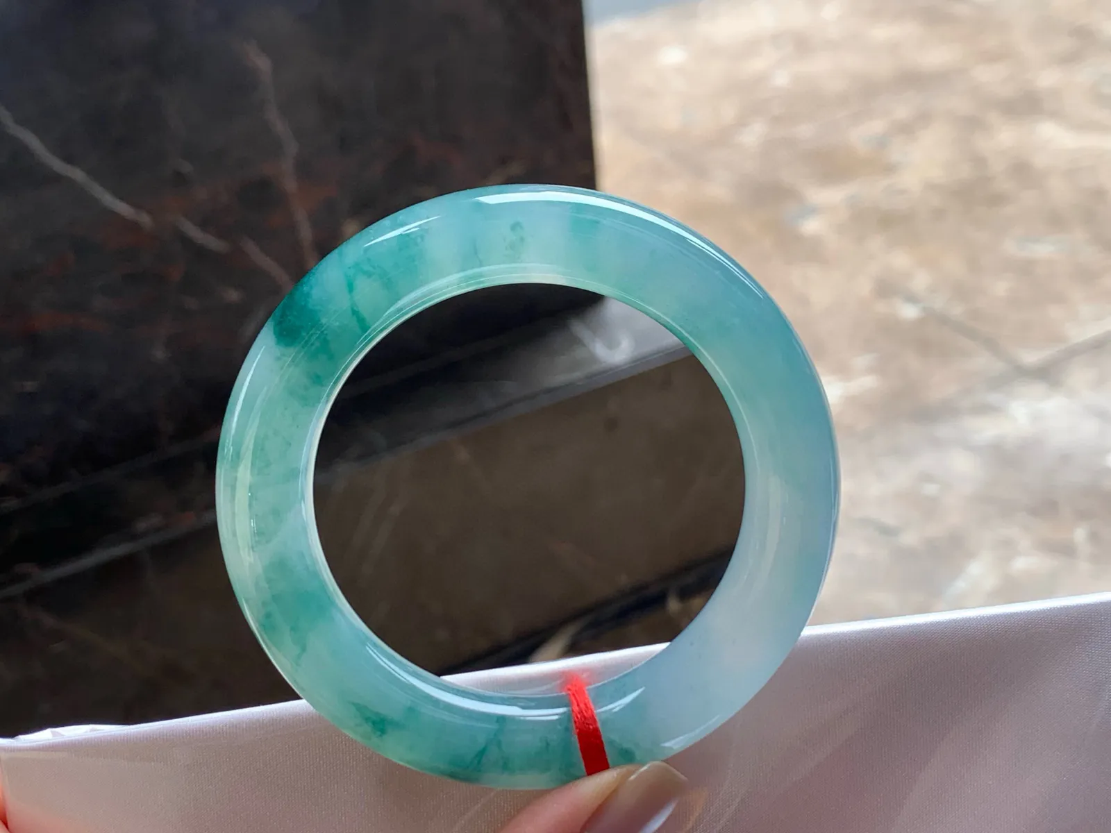 冰飘花福镯
水润56.6/12.3mm