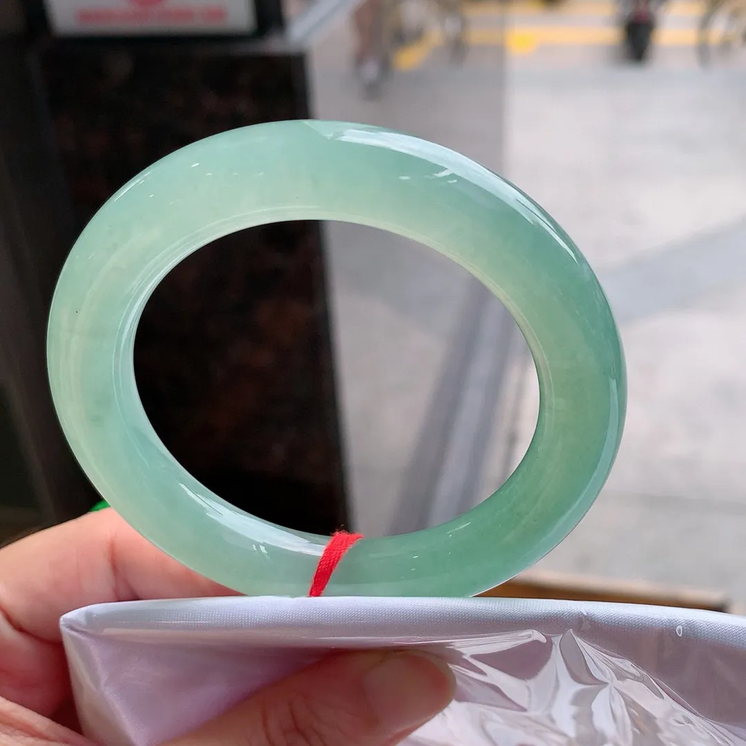 圆条高冰甜绿 无瑕 尺寸:55.4/10.9 种色俱佳