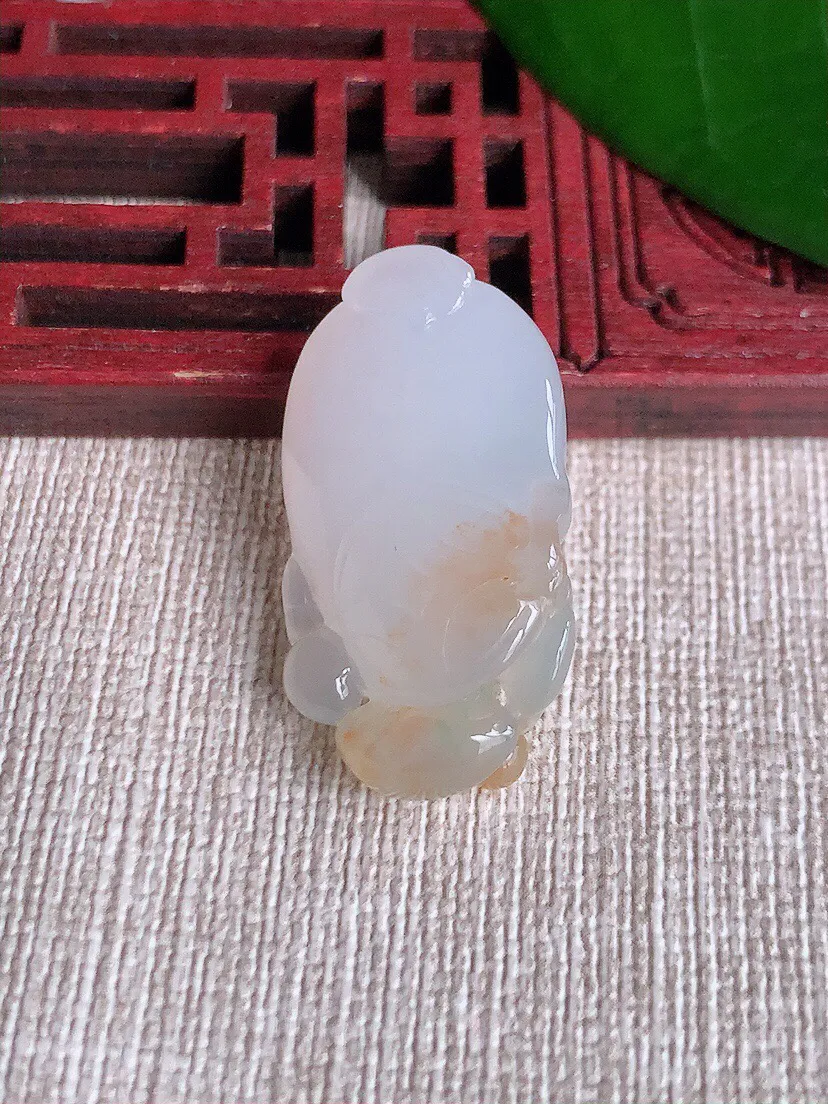 a货翡翠老坑冰种飘黄翡招财金蟾吊坠 尺寸30.3×18.8×11.8mm 重量9.75g 0702