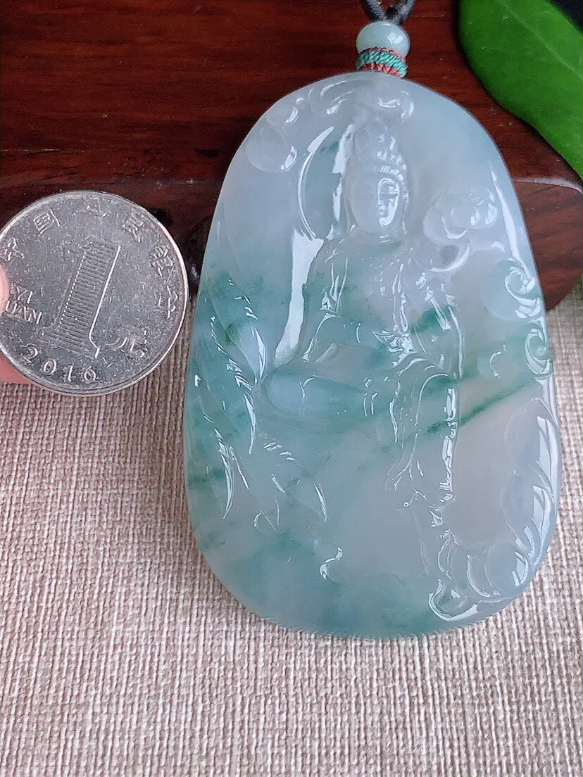 a货翡翠老坑冰种飘花大势至菩萨吊坠 尺寸69.8×43.8×5.6mm 重量46.04g 0702