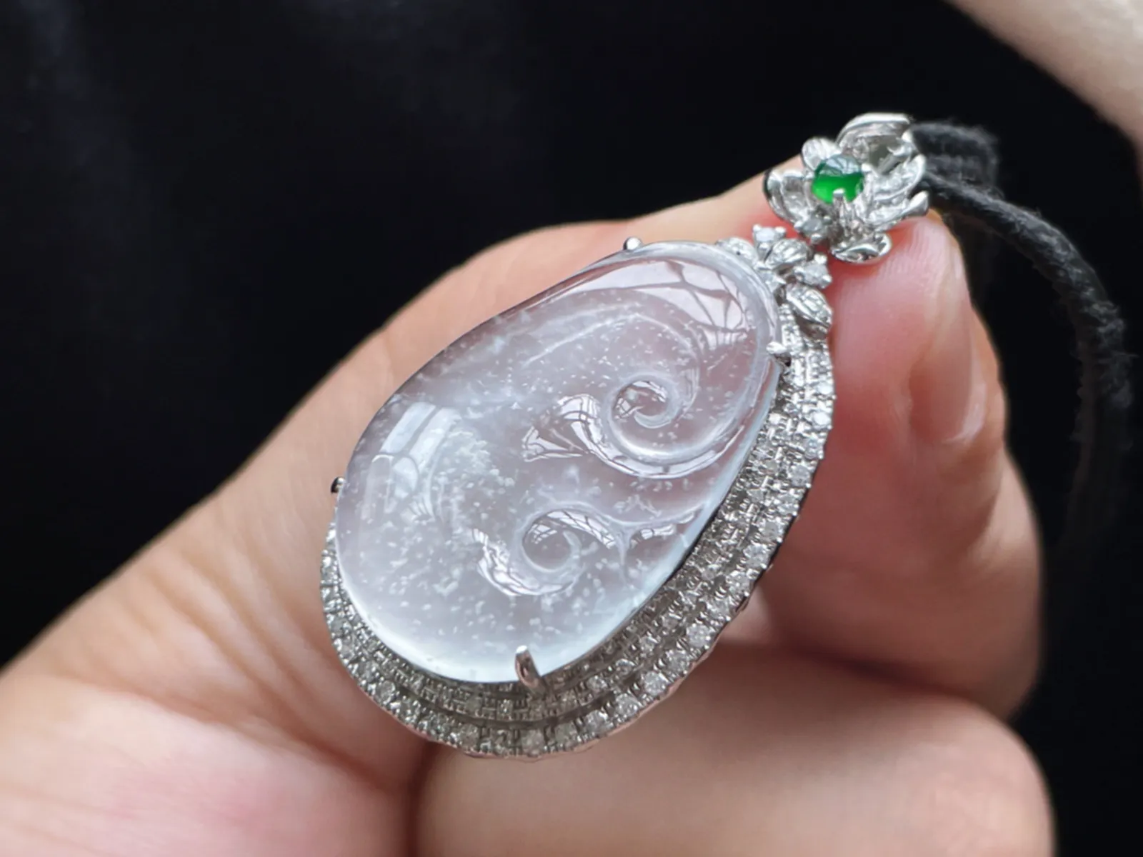 18K 冰种雪花棉·如意

裸25.3-16.6-3.3