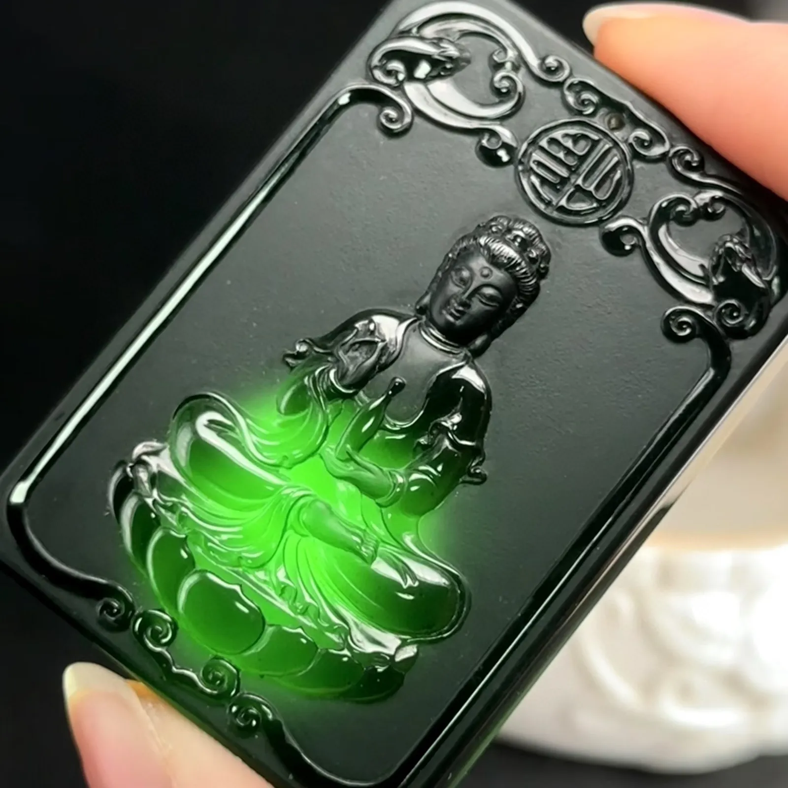 精品墨翠观音 种好色正 打灯通透 油性十足