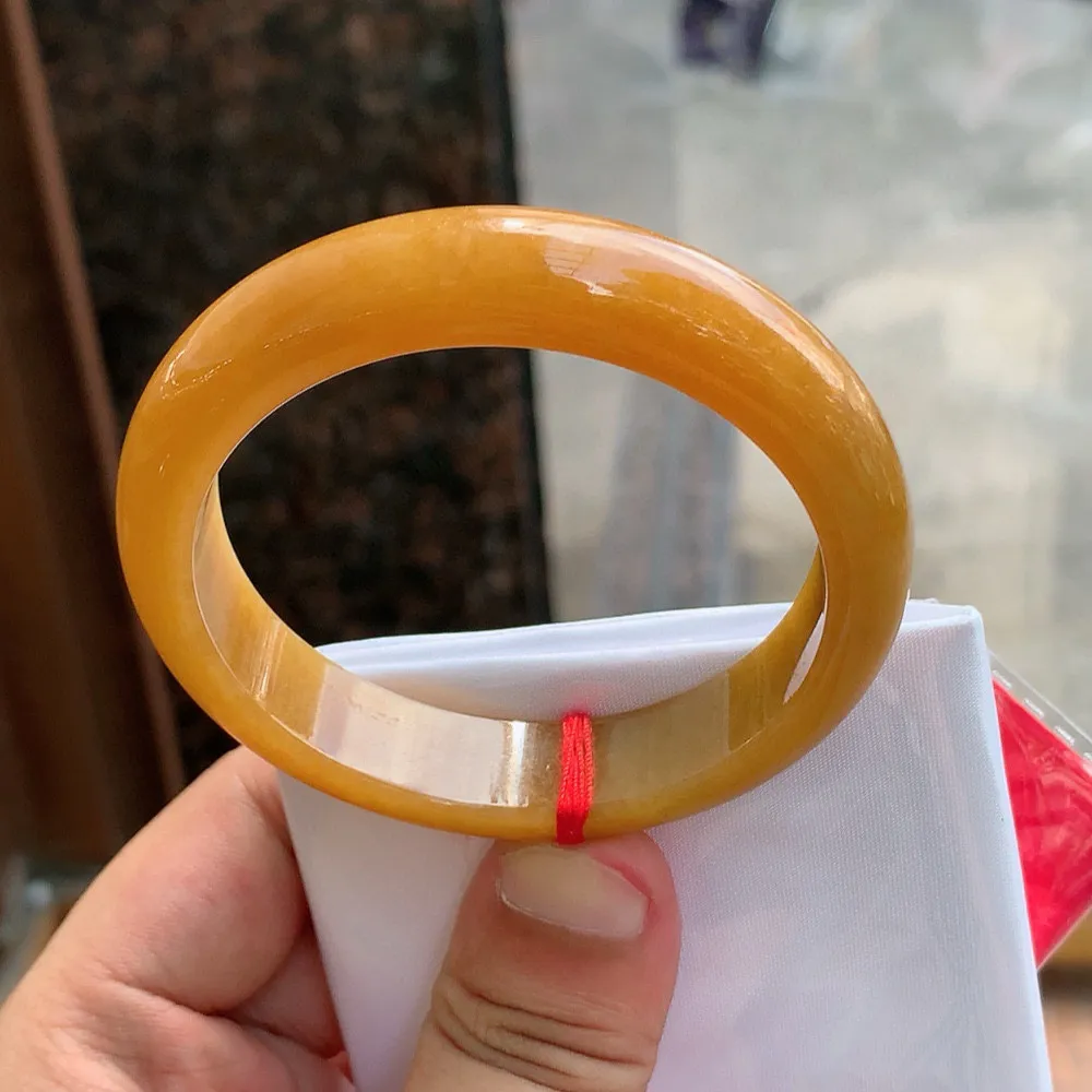 正圈满色黄翡 无瑕 尺寸:55.6/12.8/8.5 超值🥰🥰