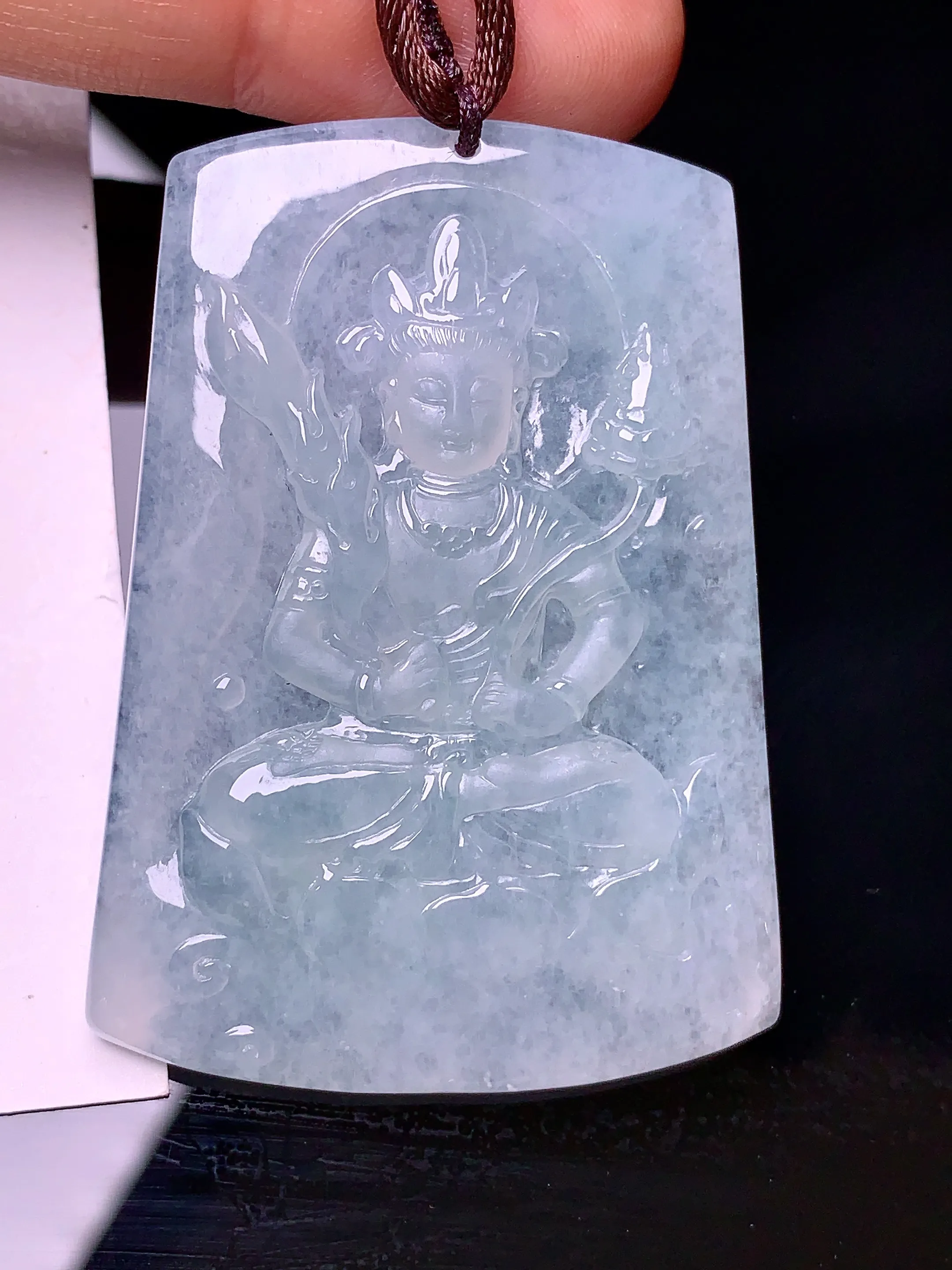 冰种大势至观音菩萨吊坠 玉质细腻 色泽艳丽 整体尺寸49.6*35.5*4.7