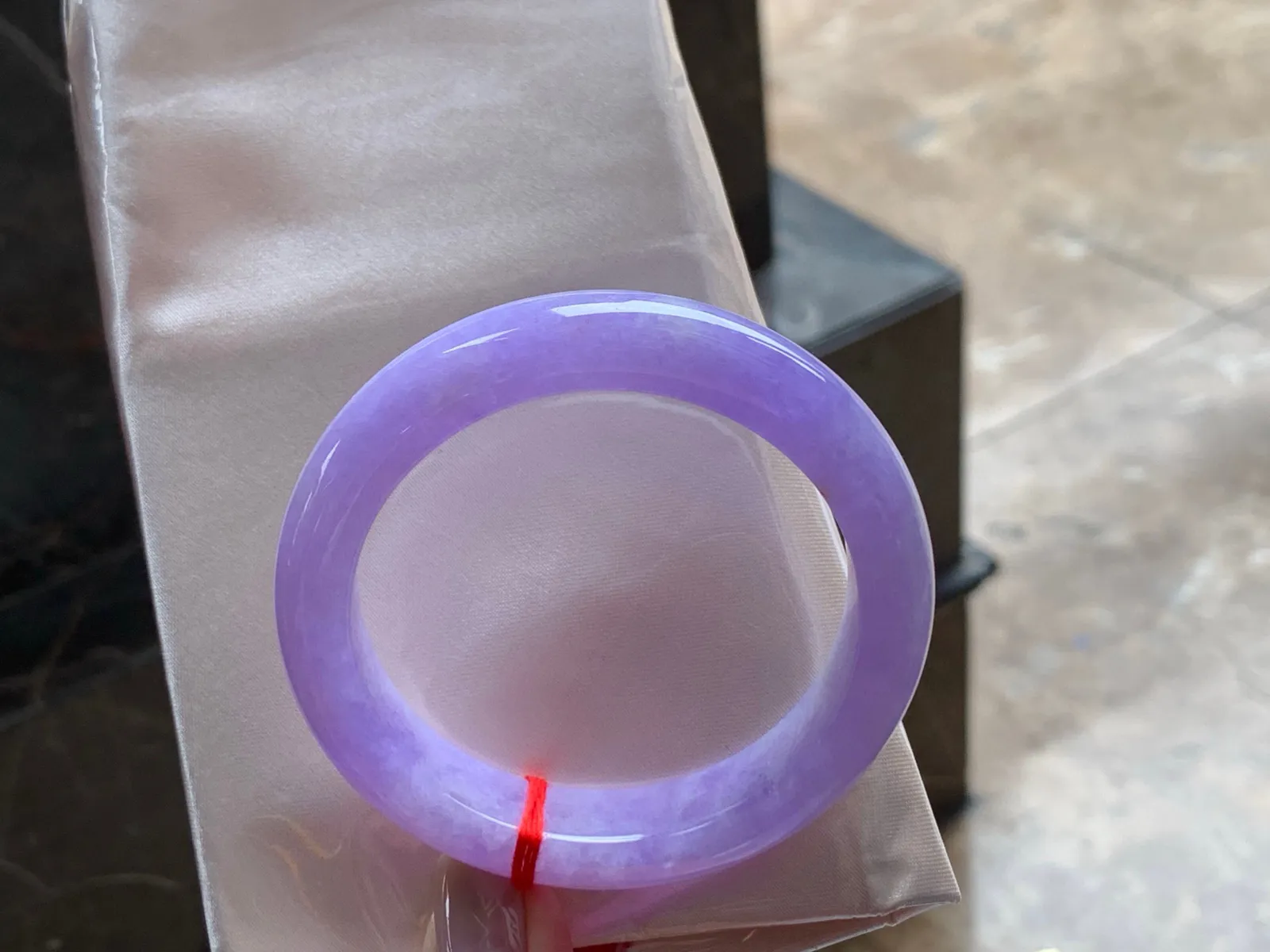 紫罗兰手镯
颜色漂亮 55.5/12.5/9mm