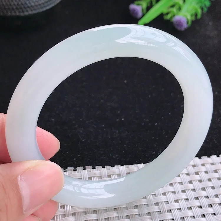 自然光54.8/10/10.2老坑冰胶果冻白净圆条手镯翡翠玉镯月光白美人镯