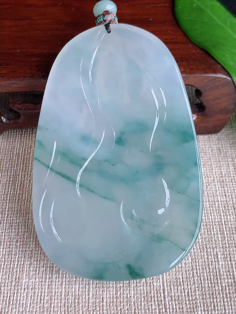a货翡翠老坑冰种飘花大势至菩萨吊坠 尺寸69.8×43.8×5.6mm 重量46.04g 0702