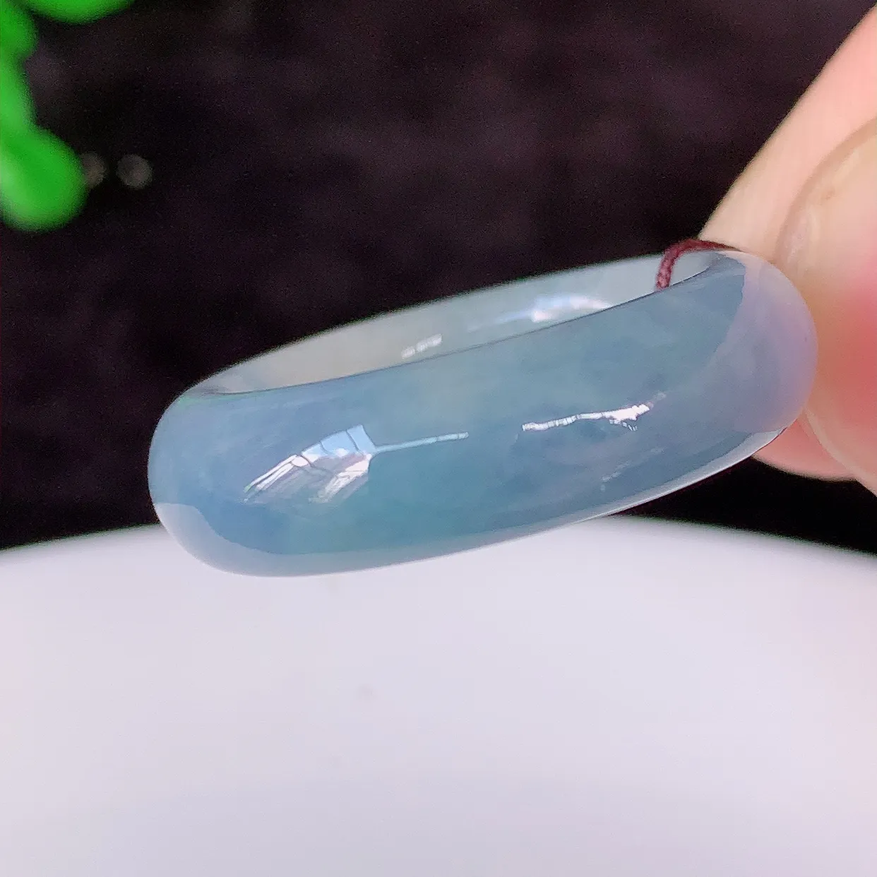 自然光实拍，17.3mm内径翡翠指环，玉戒指，玉质莹润，好精美好冰润的指环，15圈口，上手纤巧！#3.1