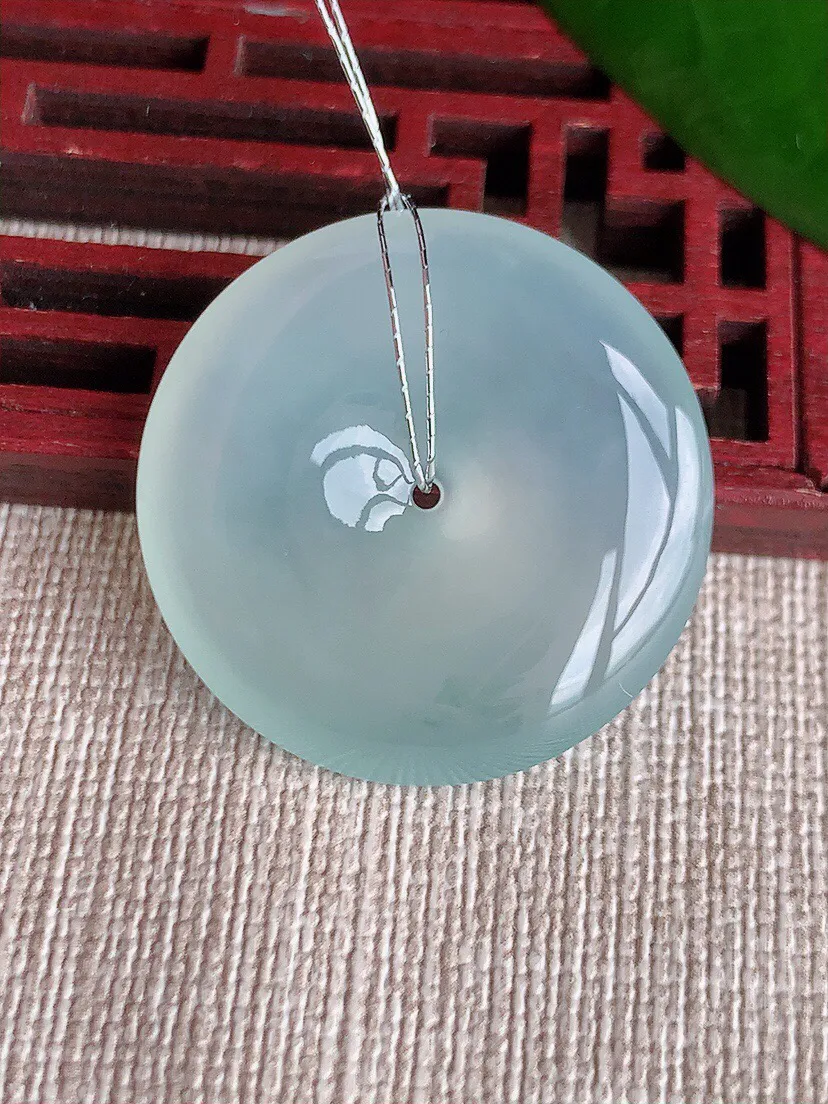 a货翡翠老坑冰种白月光平安扣吊坠 尺寸28.8×6mm 重量10.40g 0702