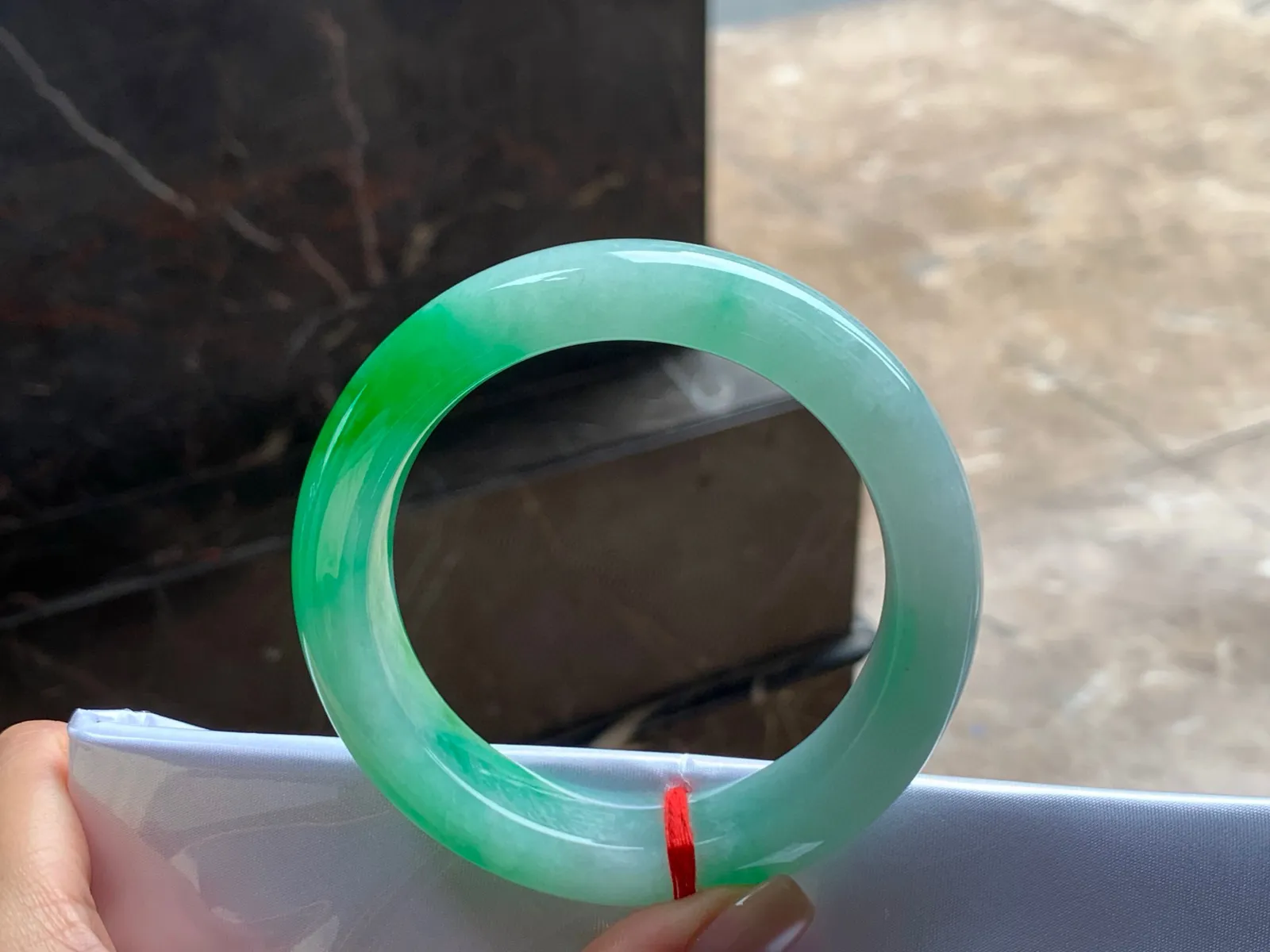 阳绿手镯
水润58.2/14.6/10.8mm