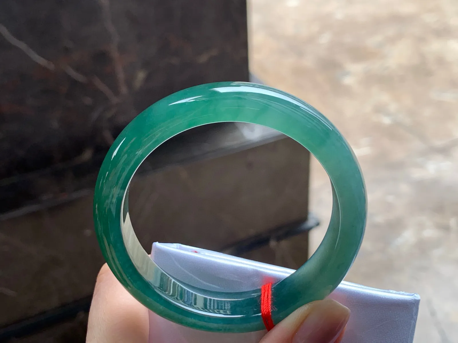 冰油青手镯
种老53.5/13/8mm