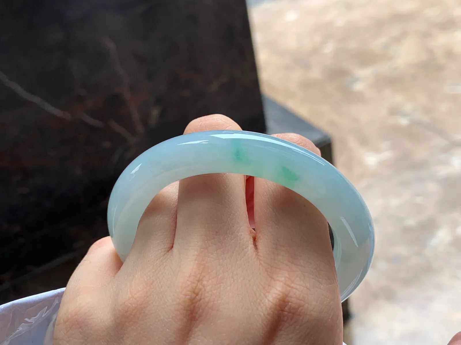 福镯
细腻53.5/10.5mm