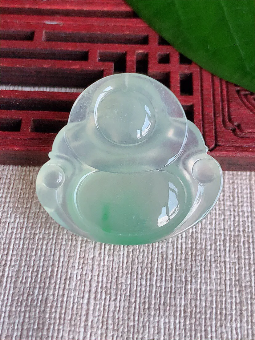 a货翡翠老坑冰种飘绿佛公吊坠 尺寸30.3×32.4×5.8mm 重量9.38g 0702
