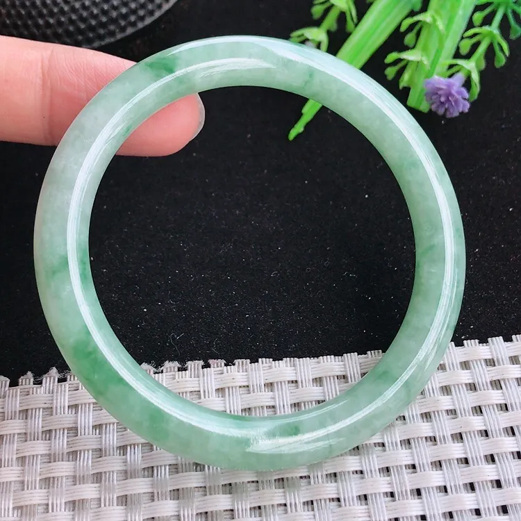 自然光54.5/7.5/8.2老坑秀气温润飘花圆条手镯翡翠玉镯收藏美人镯