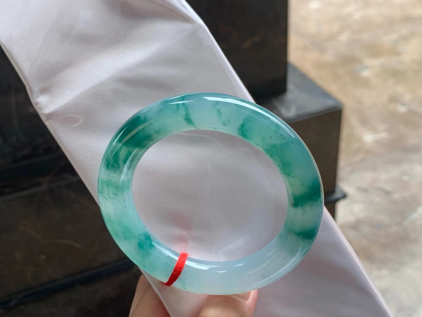 冰飘花福镯
水润56.6/12.3mm