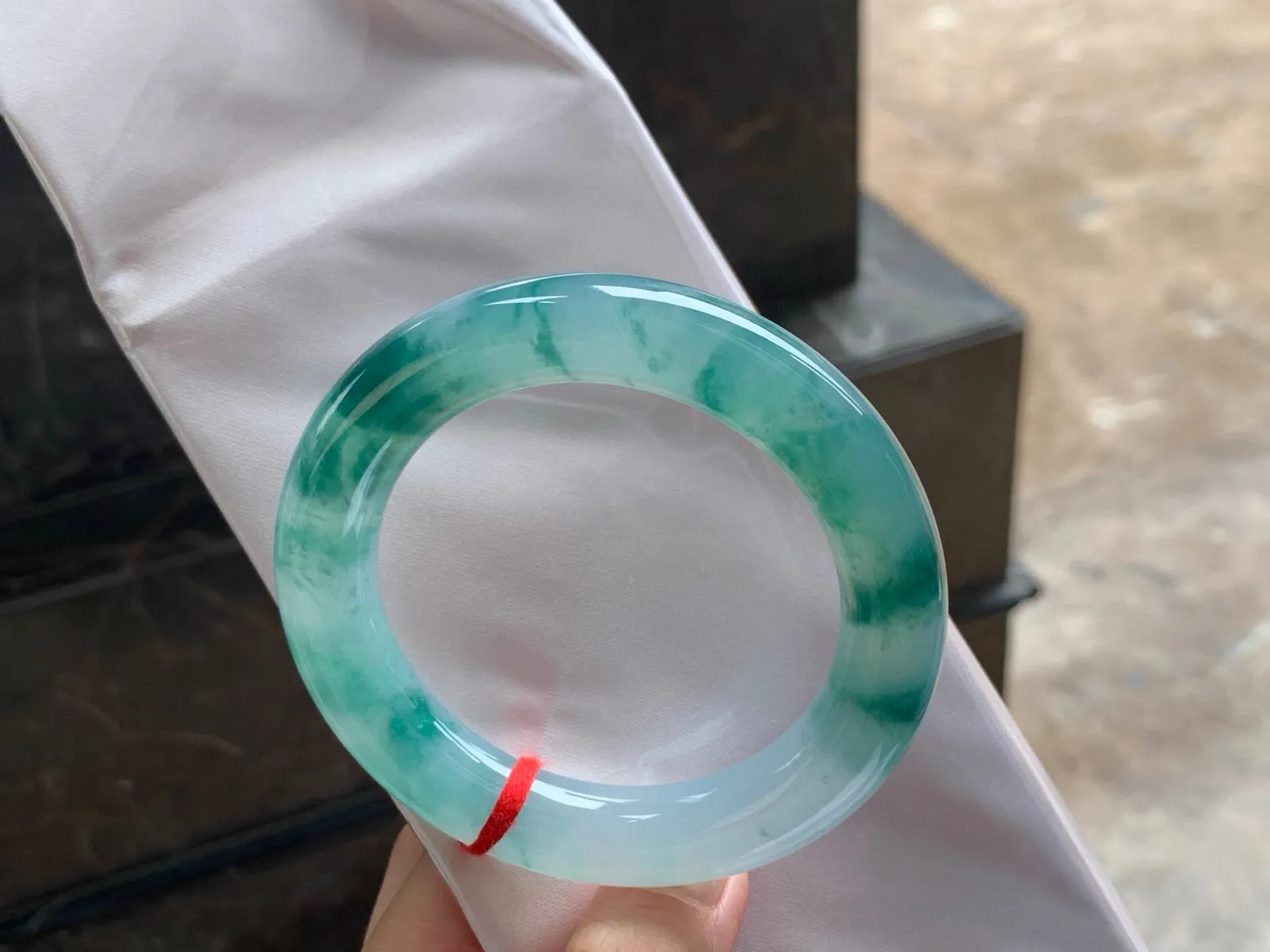 冰飘花福镯
水润56.6/12.3mm