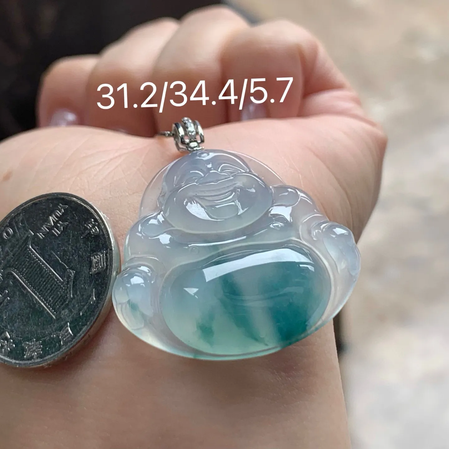 冰种飘花坐佛
清爽 金扣
