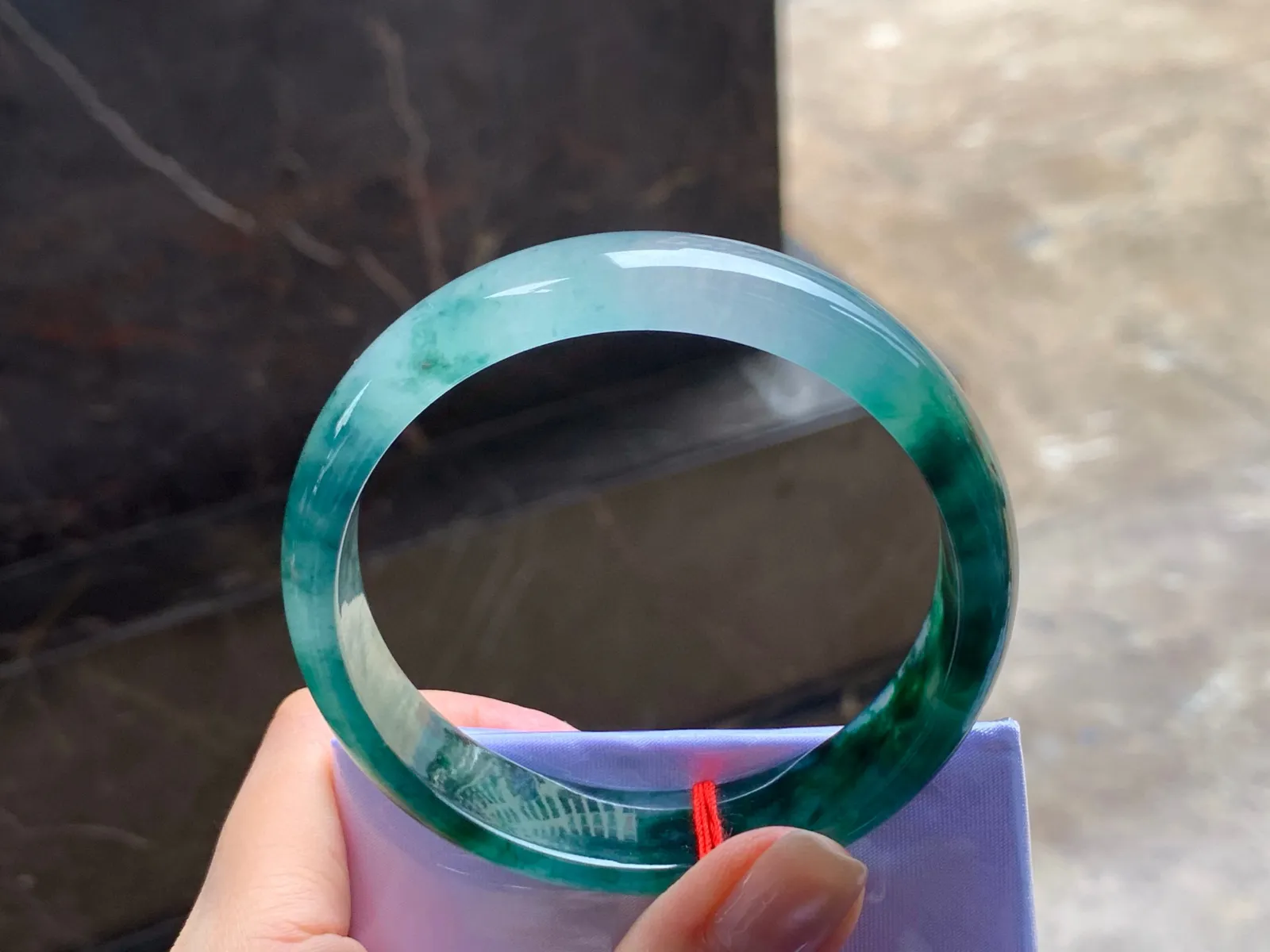 冰飘花手镯
种老58.7/14.5/7mm