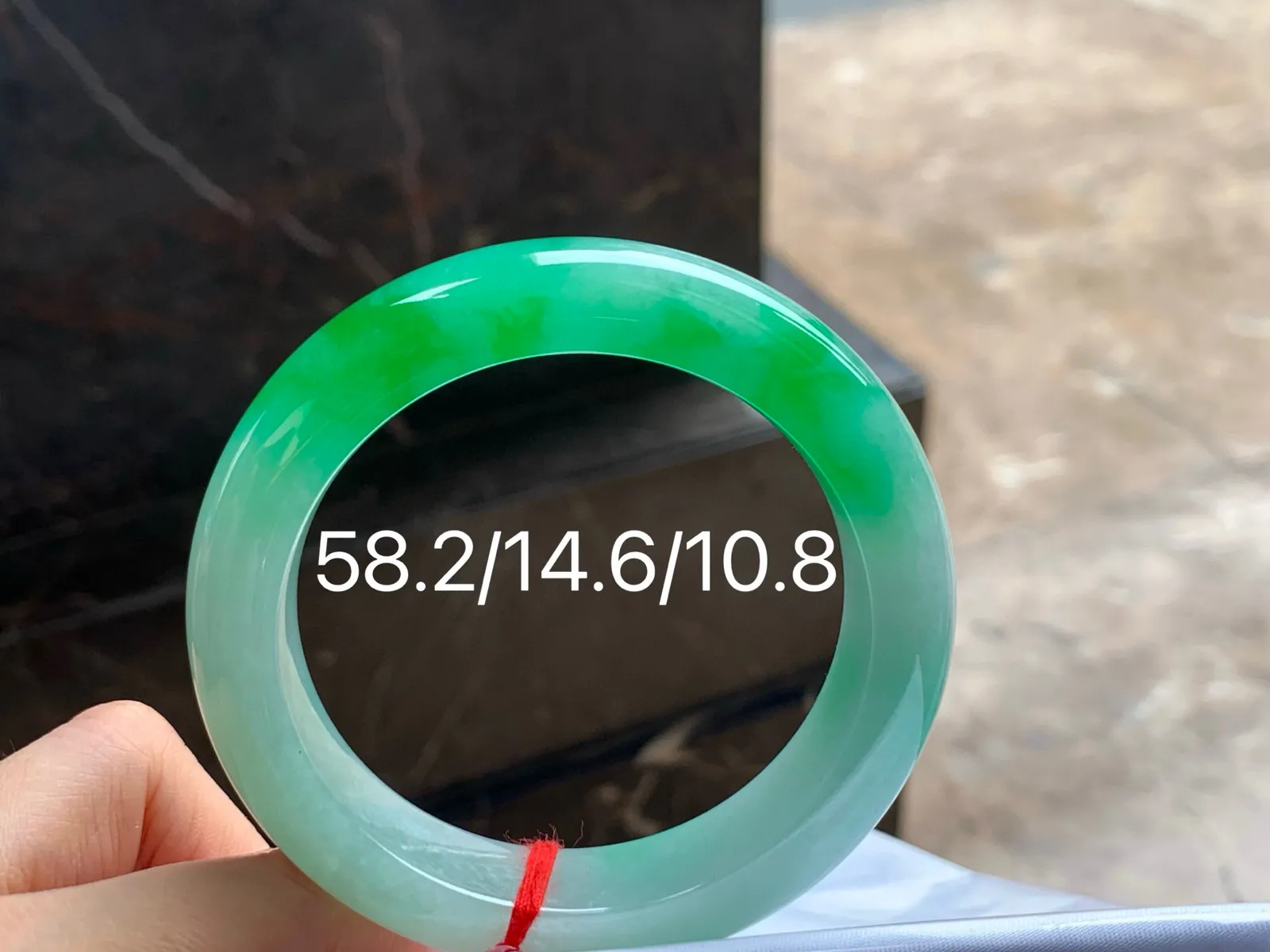 阳绿手镯
水润58.2/14.6/10.8mm