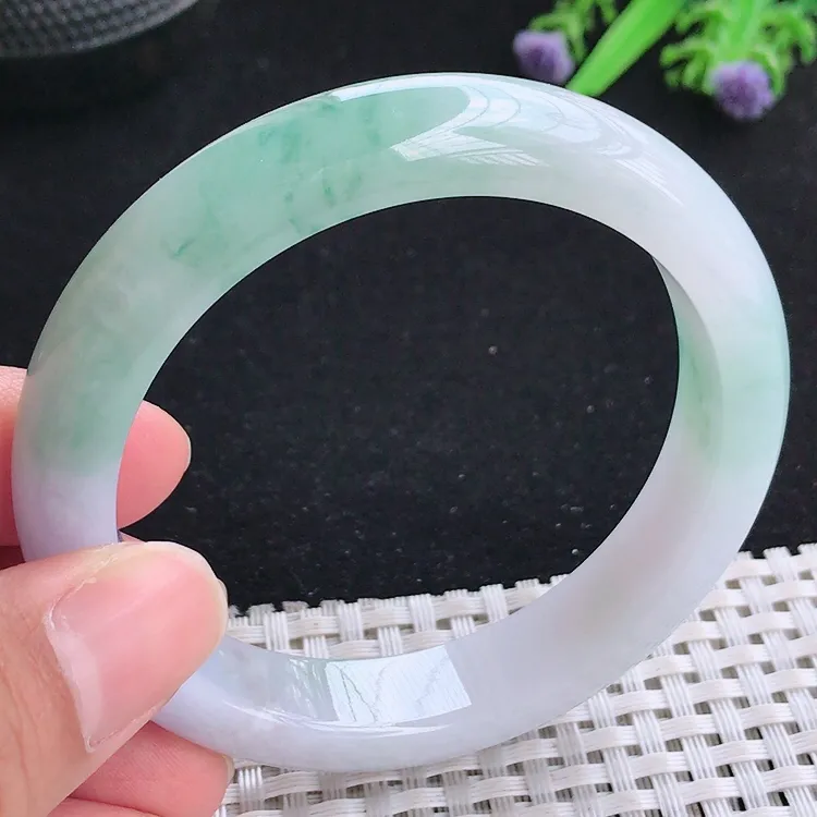 自然光56.8/12.3/8.6老坑冰润起胶春带彩飘花手镯翡翠玉镯收藏美人镯