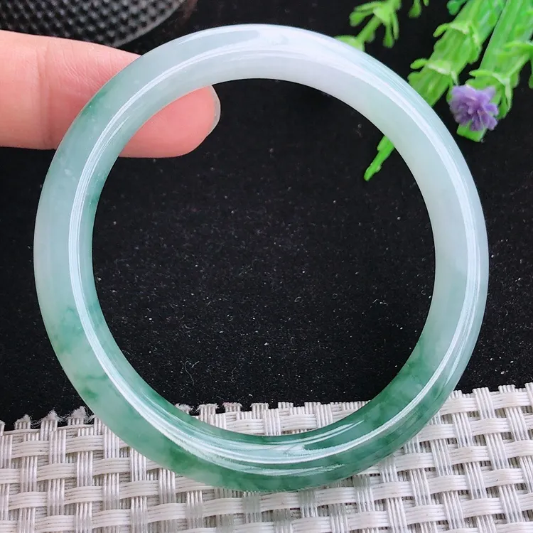 自然光53/8.2/8老坑冰胶水灵上啊细条圆条手镯翡翠玉镯收藏美人镯