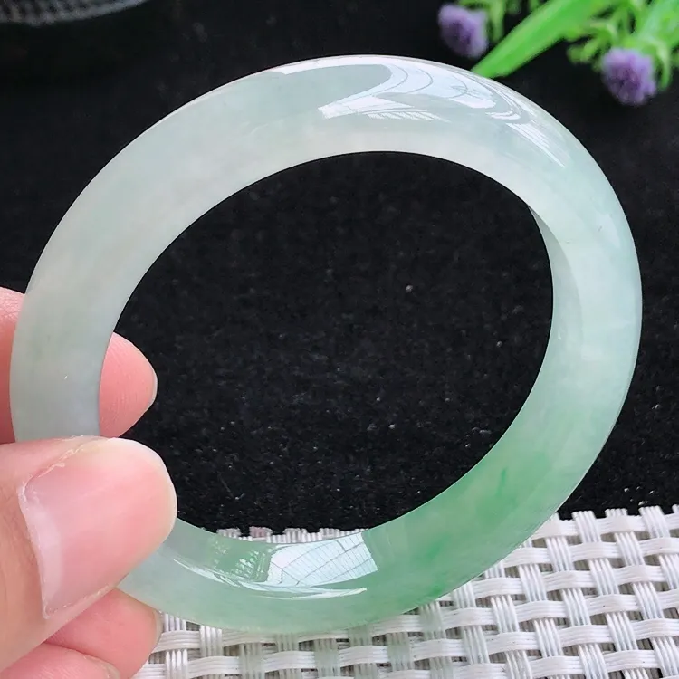 自然光51/10/8.3小圈口老坑冰胶果冻冰晴绿手镯翡翠玉镯收藏美人镯