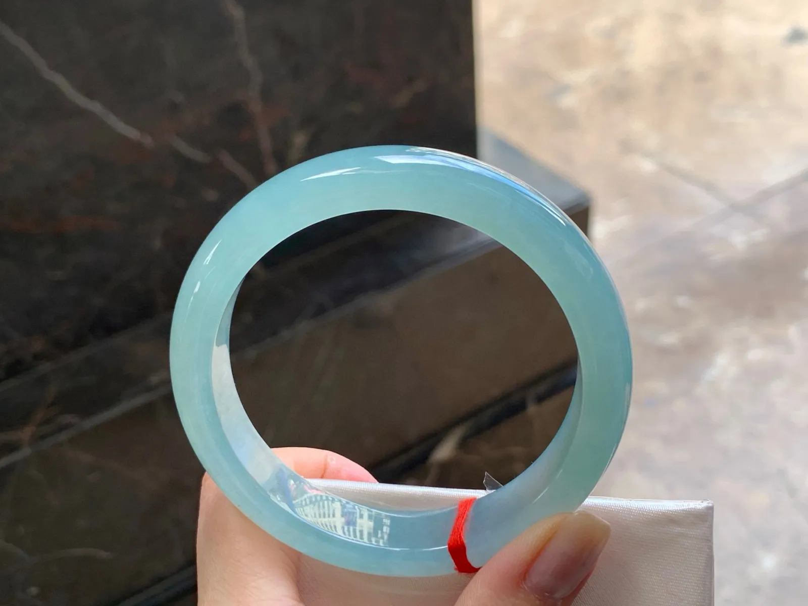 冰晴大圈手镯
种好60/13.2/8.5mm