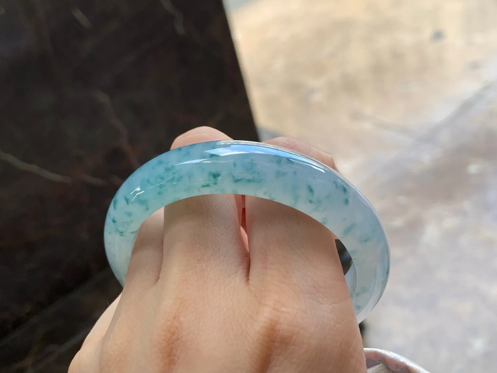 冰飘花手镯
54.5/12.3/7.8mm