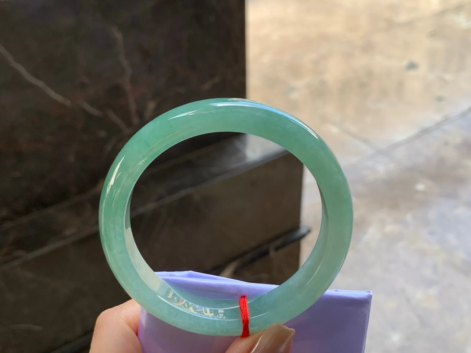 油青手镯
种好水润 58.4/11.8/8mm