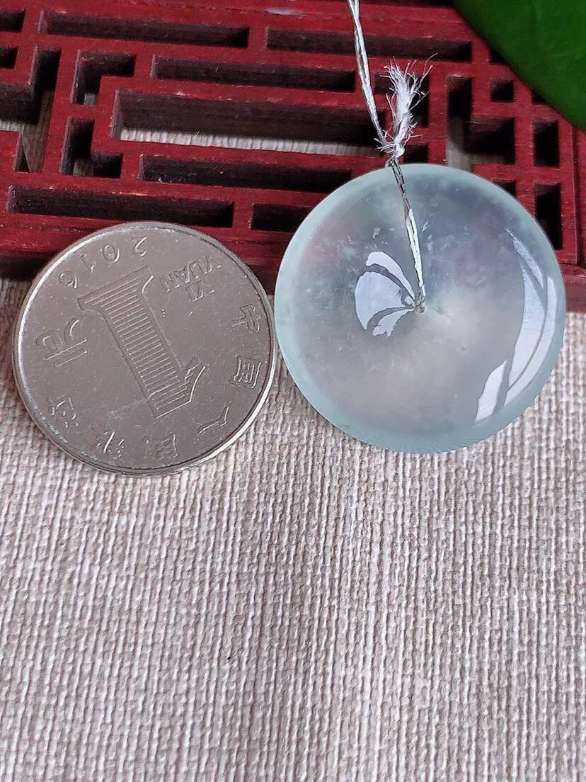a货翡翠老坑玻璃种白月光平安扣吊坠 尺寸27.3×6mm 重量9.55g 0703