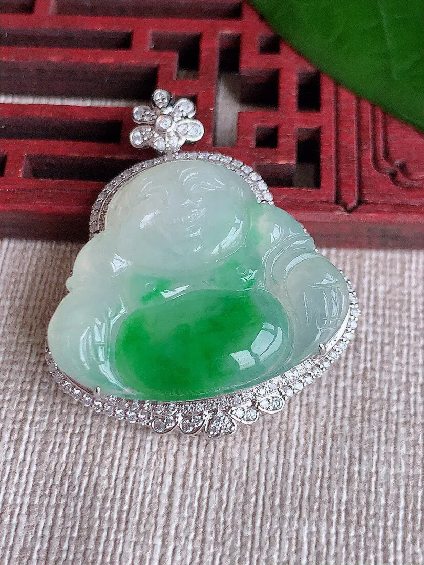 a货翡翠老坑冰种18K金伴钻镶嵌飘阳绿佛公吊坠 尺寸35×29.8×10.2裸石22.4×27.3m