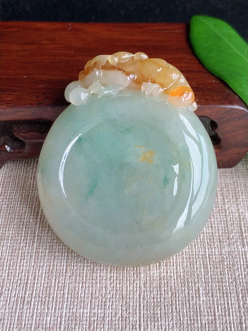 a货翡翠老坑冰种飘黄翡招财貔貅吊坠 尺寸54.5×46.2×12.5mm 重量57.93g 0703
