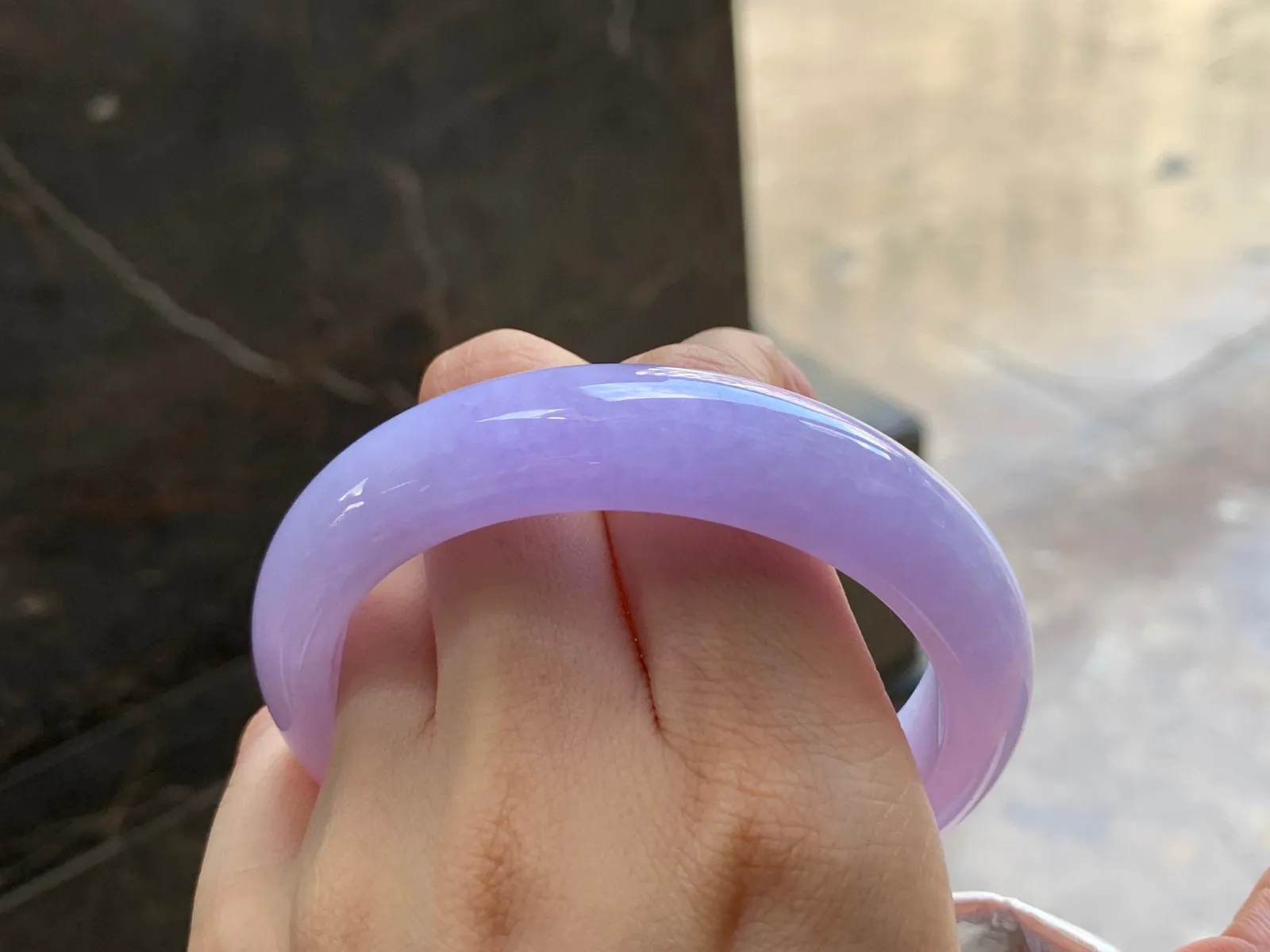 紫罗兰大圈手镯
细腻59.8/13.8/8.8mm