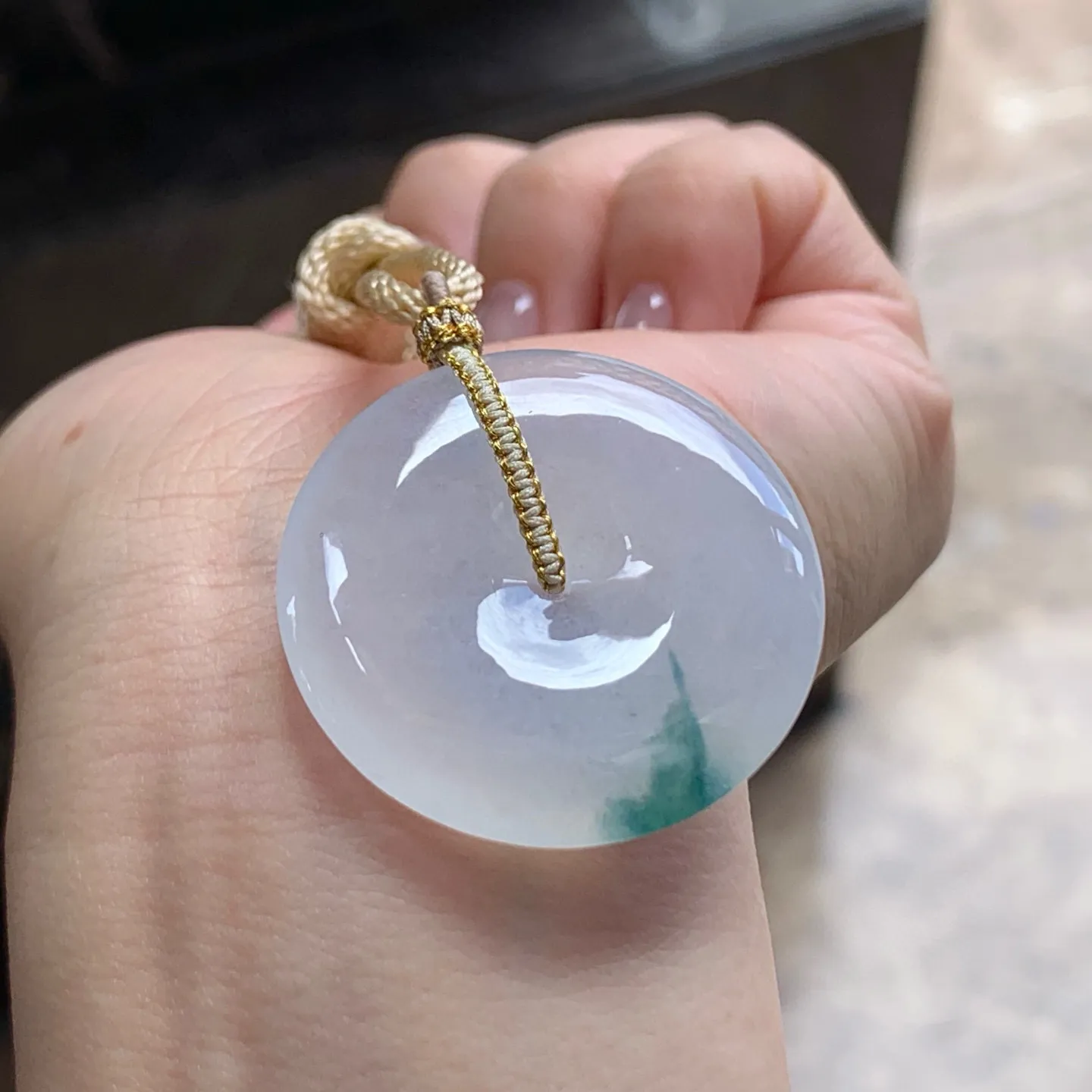冰飘花平安扣
水润
