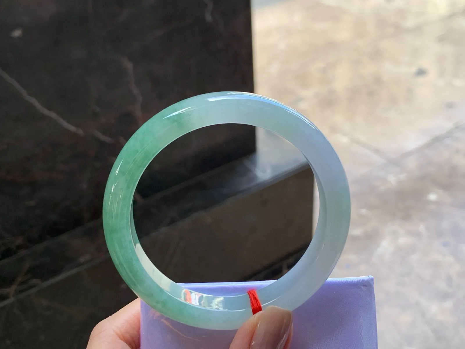 飘花手镯
水润58.5/12/8.3mm