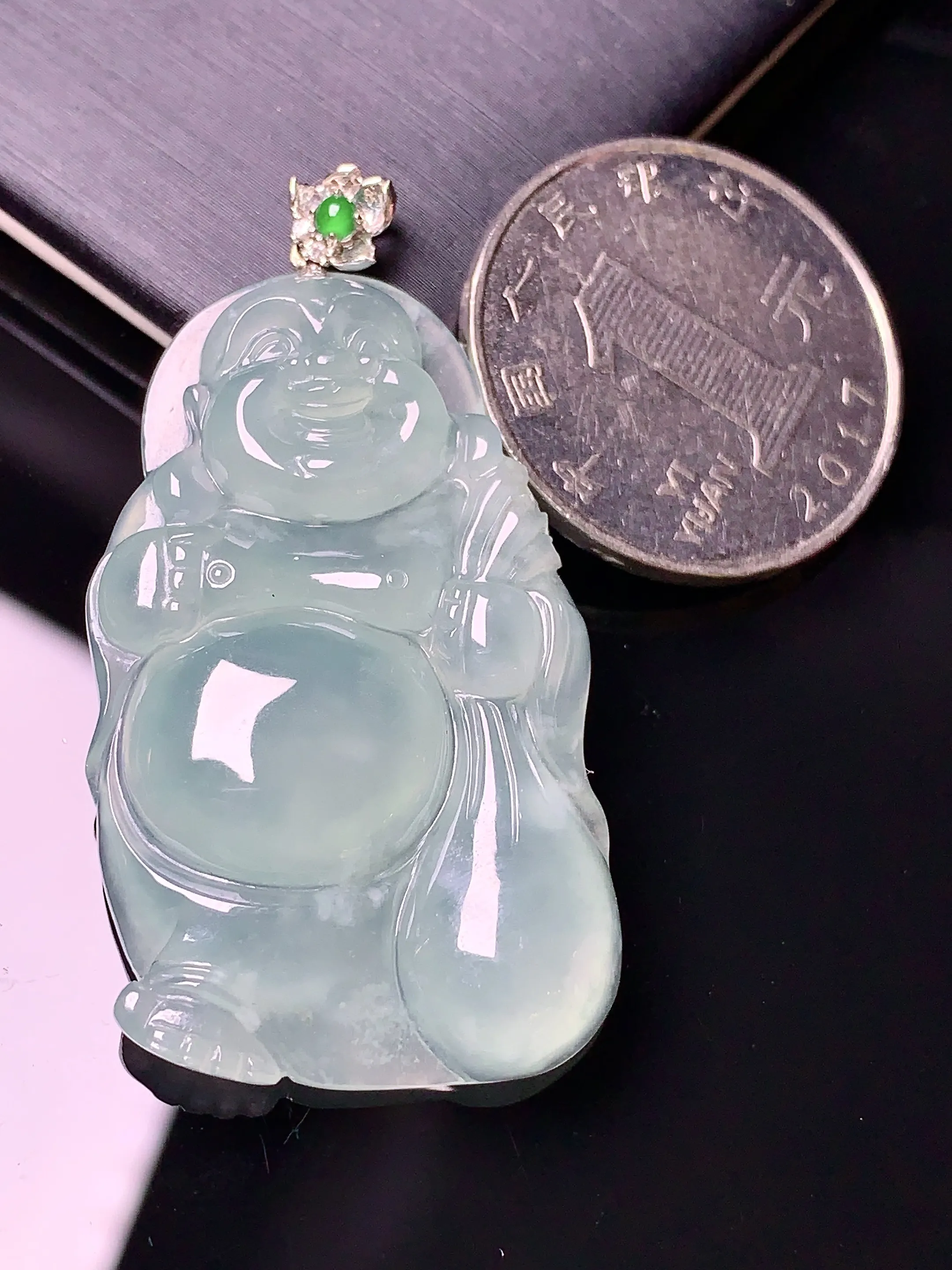 18k金镶嵌冰种佛公吊坠 玉质细腻 色泽艳丽 整体尺寸47.2*24.6*6